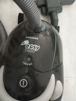 Aspiradora Samsung Easy 1400