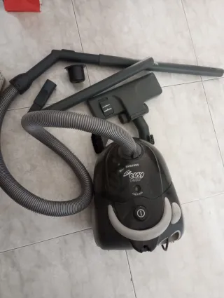 Aspiradora Samsung Easy 1400