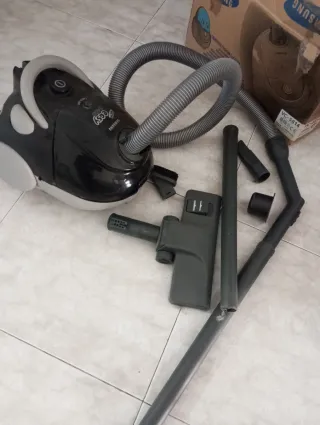 Aspiradora Samsung Easy 1400