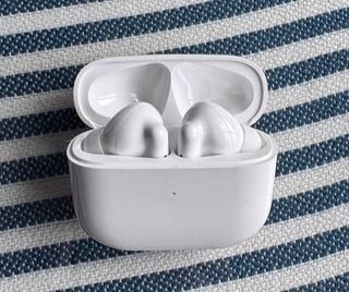 Auriculares inalámbricos Energy Sistem blancos.