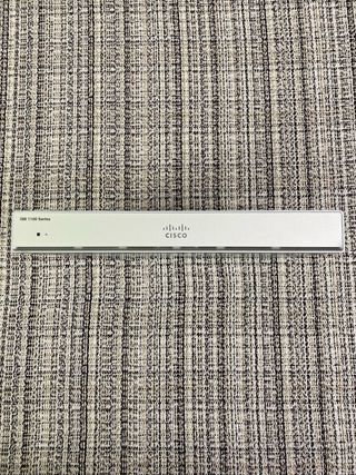 Router Cisco C1111-8P