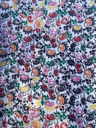 Retal de tela estampado floral