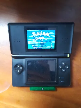 Pokemon Esmeralda GBA
