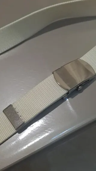 Cintura tattica bianca con fibbia metallica