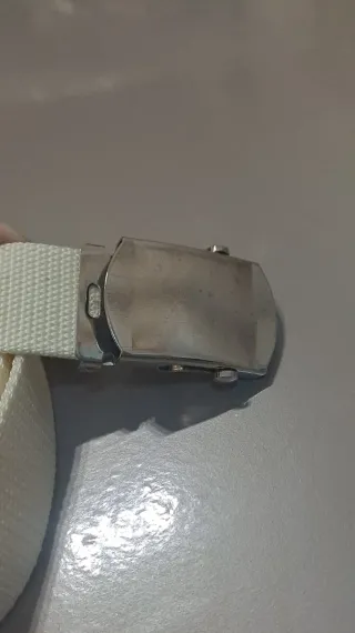 Cintura tattica bianca con fibbia metallica