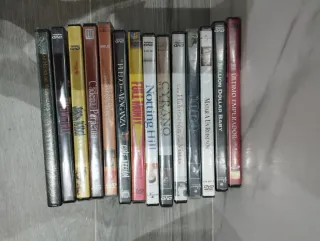 Lote 14 DVD con 15 películas precintadas