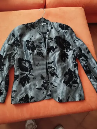 Giacca vintage floreale nera e grigia