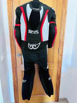 Mono de moto Berik Talla 50