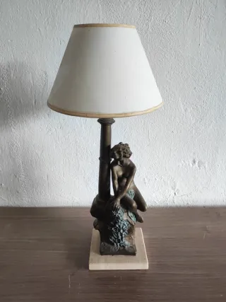 Lámpara de mesa antigua para restaurar