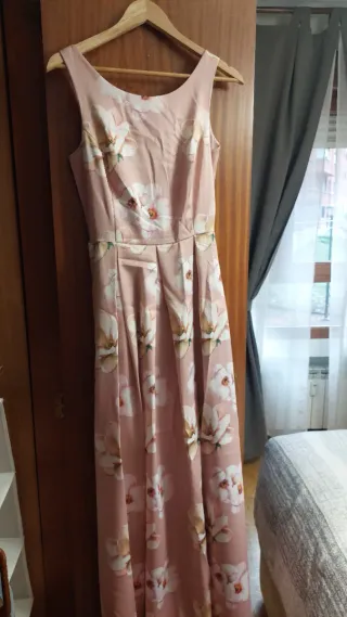 Vestido largo floral rosa