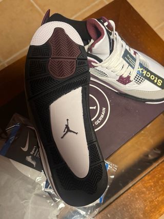 Air Jordan 4 Retro PSG Talla 44 EU Nuevas sin usar