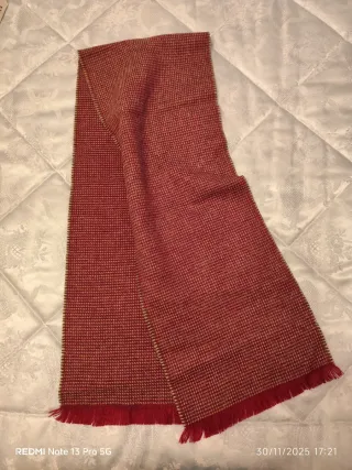 Bufanda roja