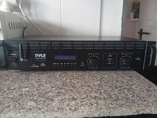 Altavoces MUSIC-SON MOD. 3 300 y amplificador 2000