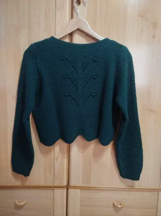 Jersey de punto verde con pompones