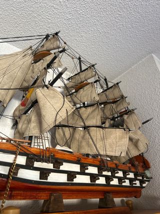 Maqueta de barco de vela