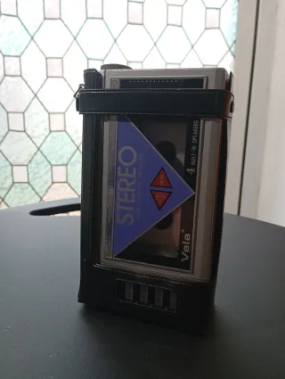 Walkman Vela Radio Cassette Stereo