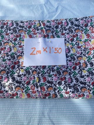 Retal de tela estampado floral