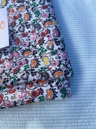 Retal de tela estampado floral