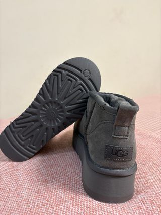 Stivali UGG Classic Ultra Mini Grigi