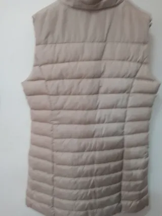 Chaleco Abrigo Beige Muy Cómodo