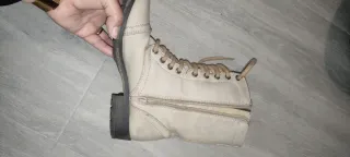 Botas Mustang Beige Talla 36