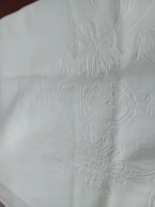 Asciugamani ricamate a mano in cotone lino