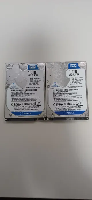 2x WD 1TB 2.5 HDD WD10JPVX