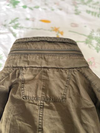 Chaqueta militar verde y azul