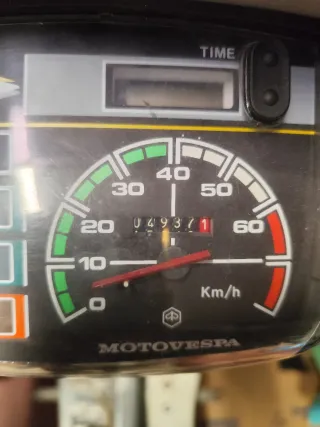 Piaggio Vespa Delta Scooter Automática