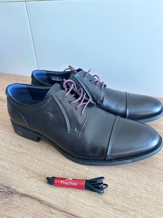 Zapatos Fluchos Talla 42 Negros Nuevos