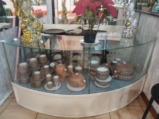 Vitrina expositora ovalada