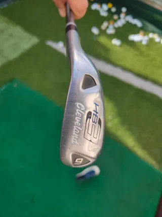 Hierro 9 híbrido Cleveland HB3