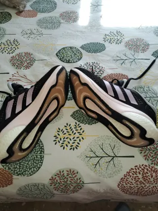 Zapatillas Adidas Negras y Rosas