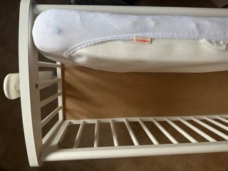 Minicuna de madera con colchón (de amazon)