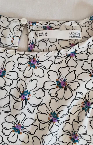 Blusa floral manga larga ajustable