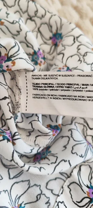 Blusa floral manga larga ajustable