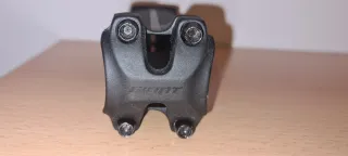 Attacco manubrio Giant Contact 8° x 120