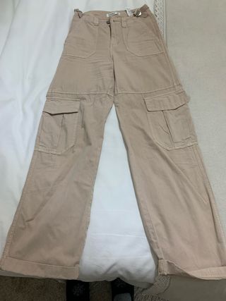 Pantalón cargo beige fino