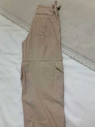Pantalón cargo beige fino
