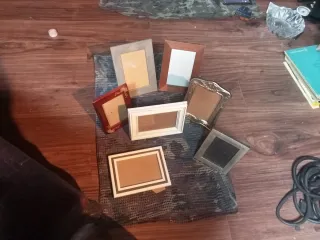 7 Portafotos varios madera y metal