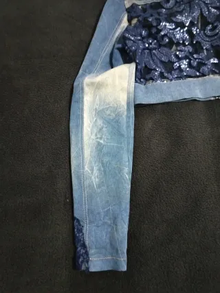 Giacca cropped pizzo e paillettes