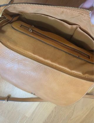 Bolso de hombro marrón