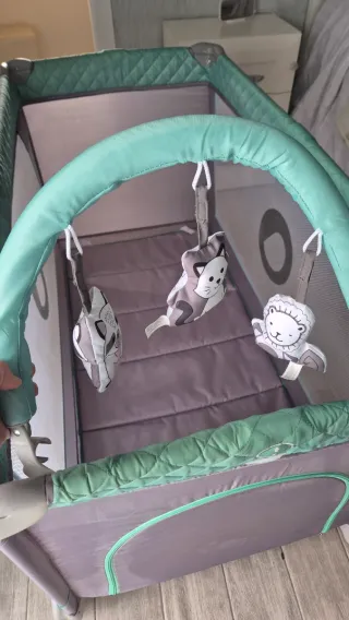 Cuna de viaje plegable