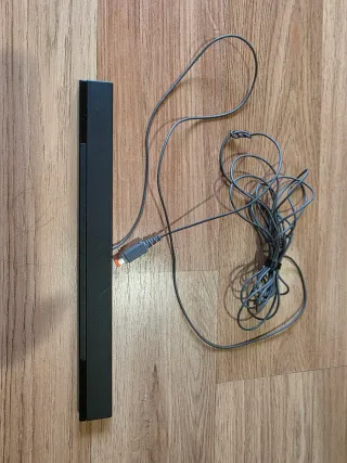 Nintendo Wii + Comandos + Acessórios + 8 Jogos