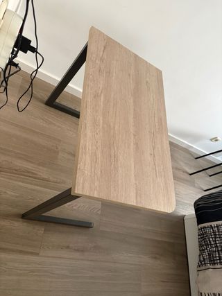 Mesa de estudio madera y metal