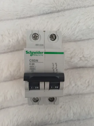 Schneider Electric C60N Magnetotermico