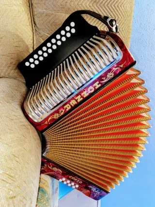 Acordeón Hohner Corso C/F