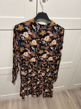 Vestido Nümula floral negro talla S