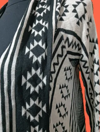Cárdigan Étnico Negro y Blanco Talla Única