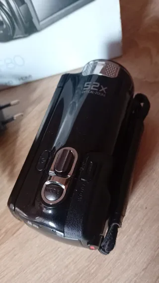 Videocámara Samsung HMX-F80 Negra